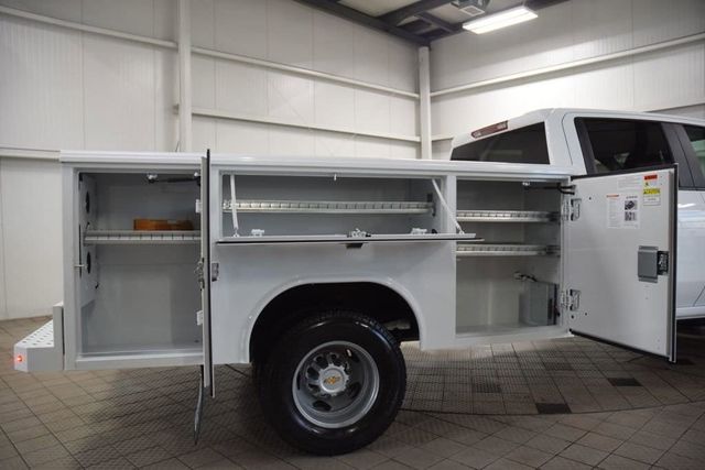 2026 Chevrolet Silverado 3500HD 4WD Crew Cab 172" Work Truck - 23012393 - 43