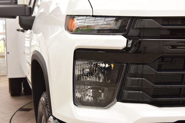 2026 Chevrolet Silverado 3500HD 4WD Crew Cab 172" Work Truck - 23012393 - 6