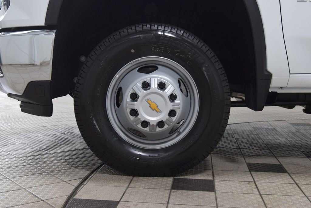2026 Chevrolet Silverado 3500HD 4WD Crew Cab 172" Work Truck - 23012396 - 18