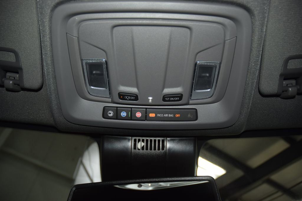 2026 Chevrolet Silverado 3500HD 4WD Crew Cab 172" Work Truck - 23012396 - 40