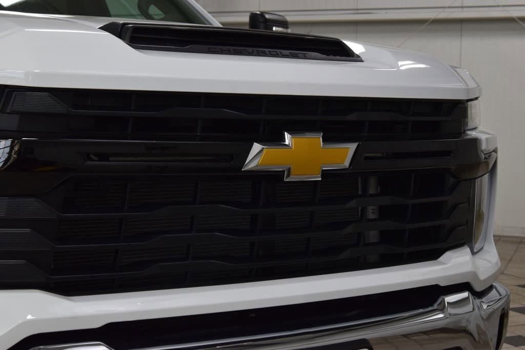2026 Chevrolet Silverado 3500HD 4WD Crew Cab 172" Work Truck - 23012396 - 5