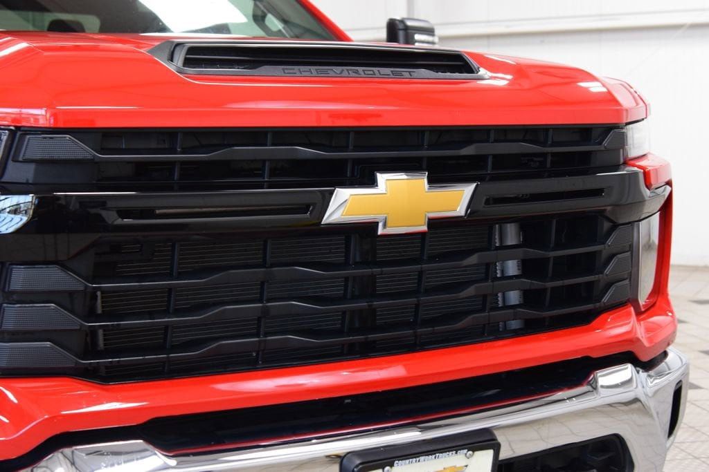 2026 Chevrolet Silverado 3500HD 4WD Crew Cab 172" Work Truck - 23016122 - 9