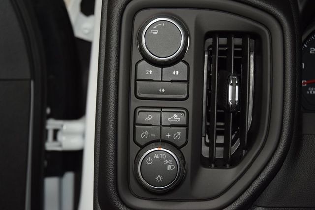 2026 Chevrolet Silverado 3500HD 4WD Crew Cab 172" Work Truck - 23038088 - 26
