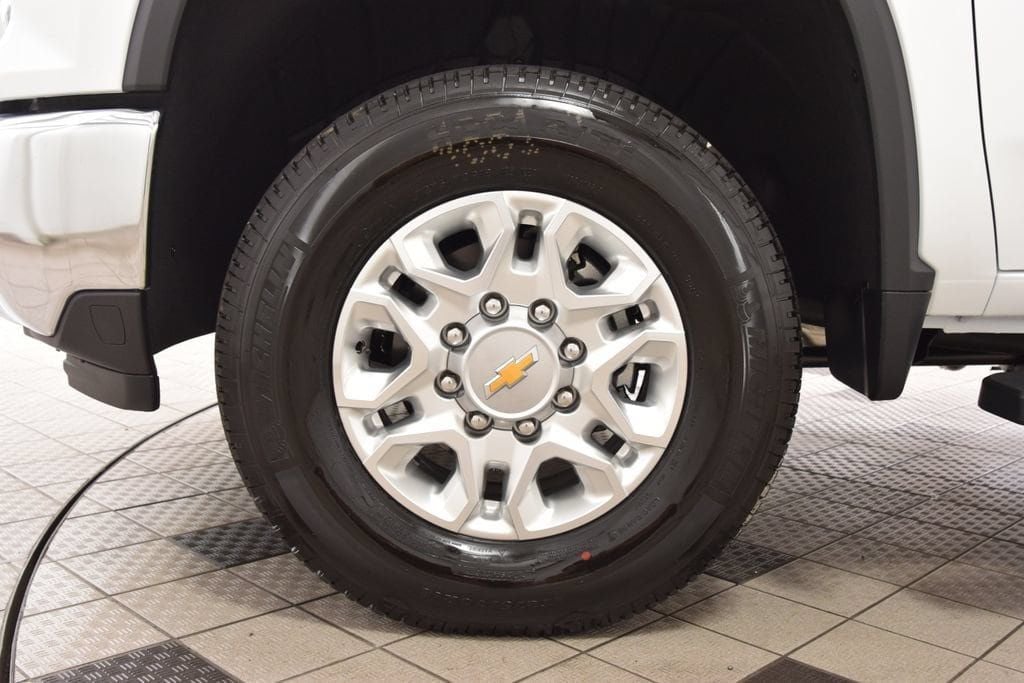 2026 Chevrolet Silverado 3500HD 4WD Crew Cab 172" Work Truck - 23040835 - 27