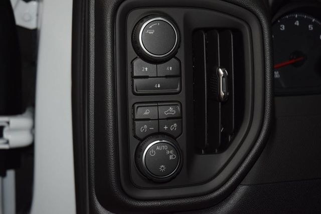 2026 Chevrolet Silverado 3500HD 4WD Crew Cab 172" Work Truck - 23040835 - 34