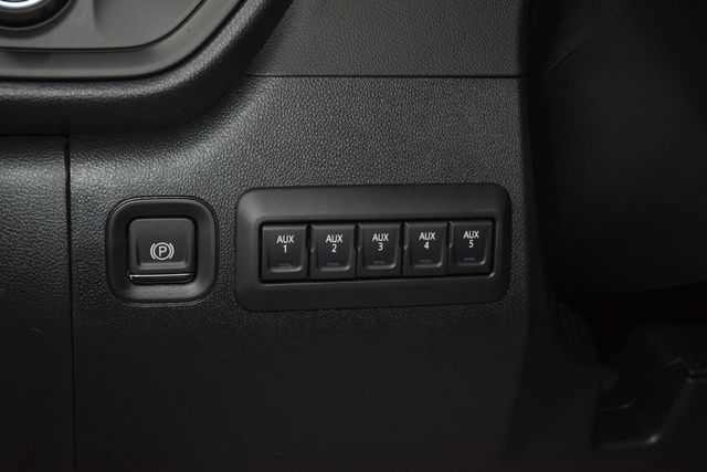 2026 Chevrolet Silverado 3500HD 4WD Crew Cab 172" Work Truck - 23040835 - 35