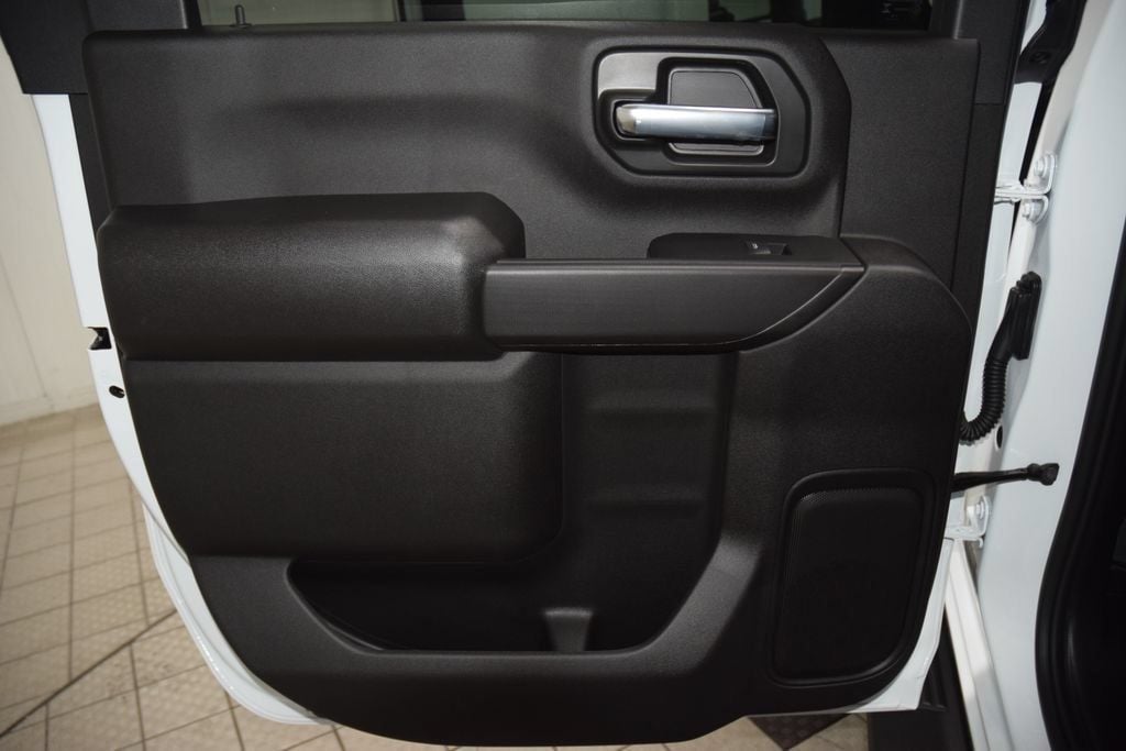 2026 Chevrolet Silverado 3500HD 4WD Crew Cab 172" Work Truck - 23040835 - 43