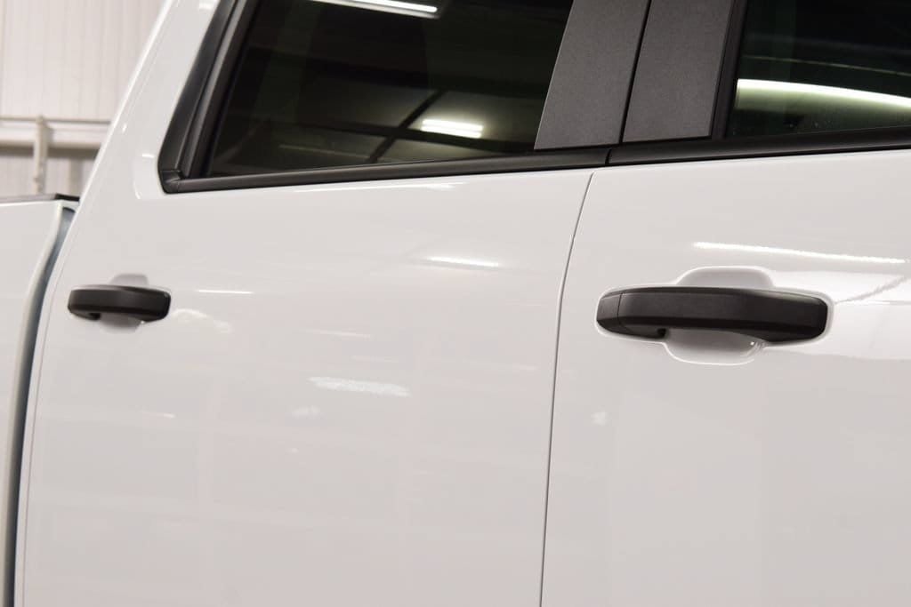 2026 Chevrolet Silverado 3500HD 4WD Crew Cab 172" Work Truck - 23051458 - 18
