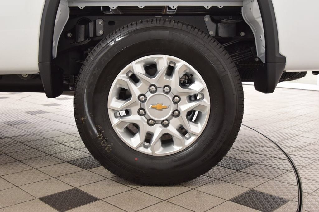 2026 Chevrolet Silverado 3500HD 4WD Crew Cab 172" Work Truck - 23051458 - 26