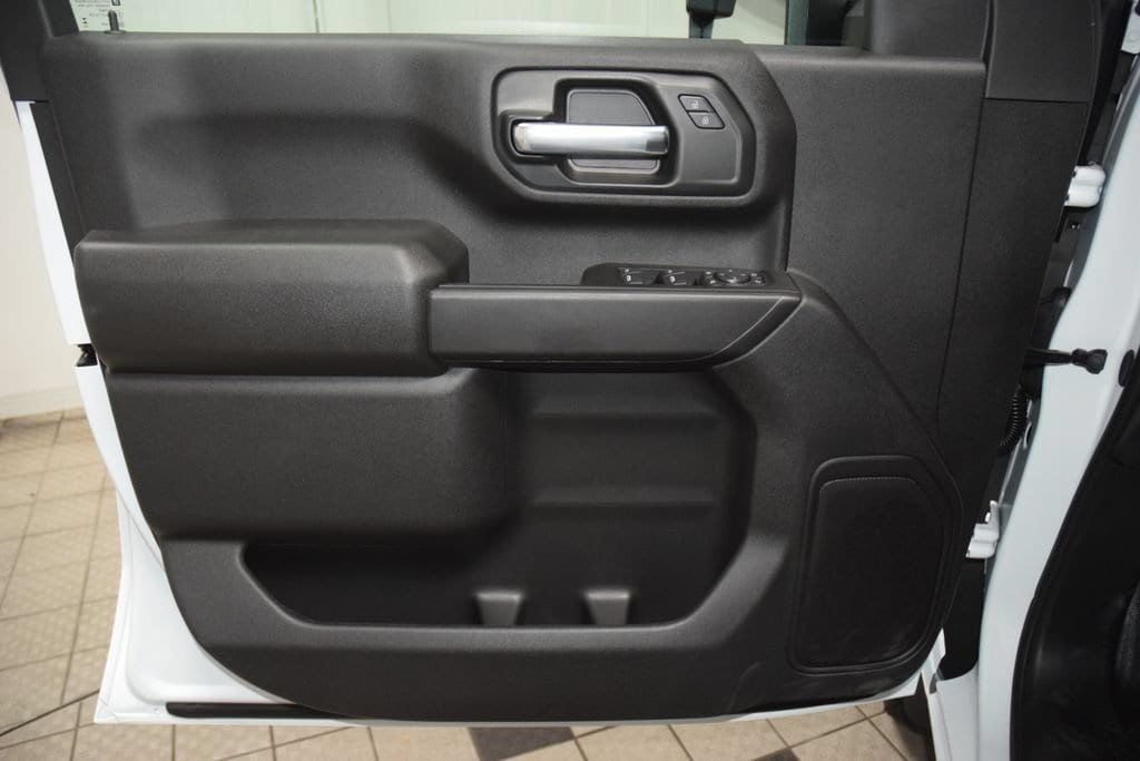 2026 Chevrolet Silverado 3500HD 4WD Crew Cab 172" Work Truck - 23051458 - 45