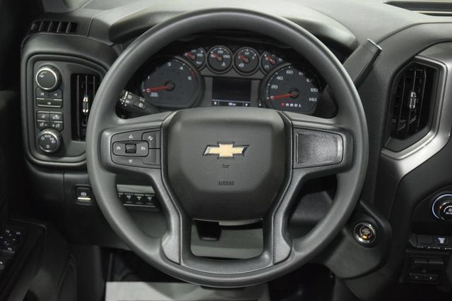 2026 Chevrolet Silverado 3500HD 4WD Crew Cab 172" Work Truck - 23055229 - 30