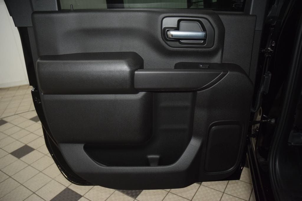 2026 Chevrolet Silverado 3500HD 4WD Crew Cab 172" Work Truck - 23055229 - 37