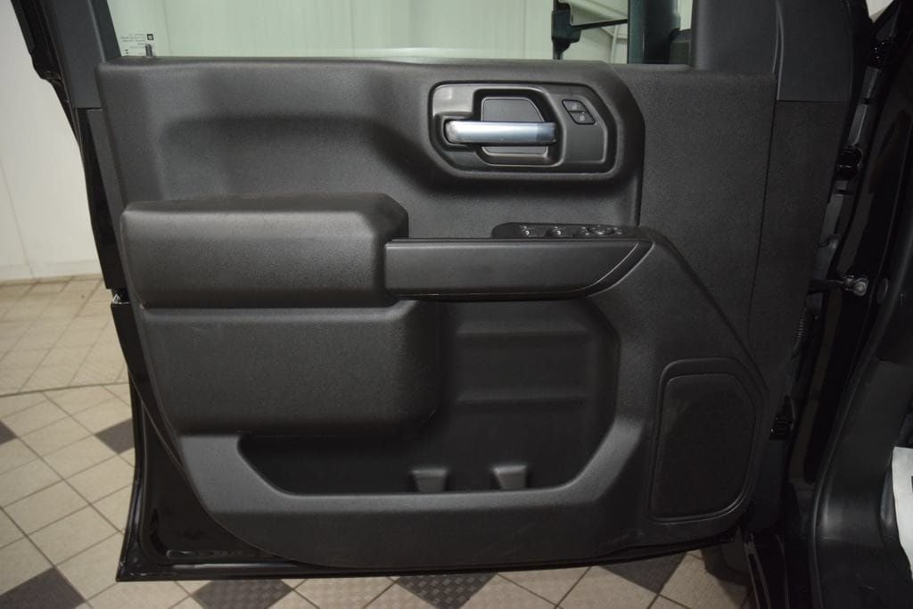 2026 Chevrolet Silverado 3500HD 4WD Crew Cab 172" Work Truck - 23055229 - 39