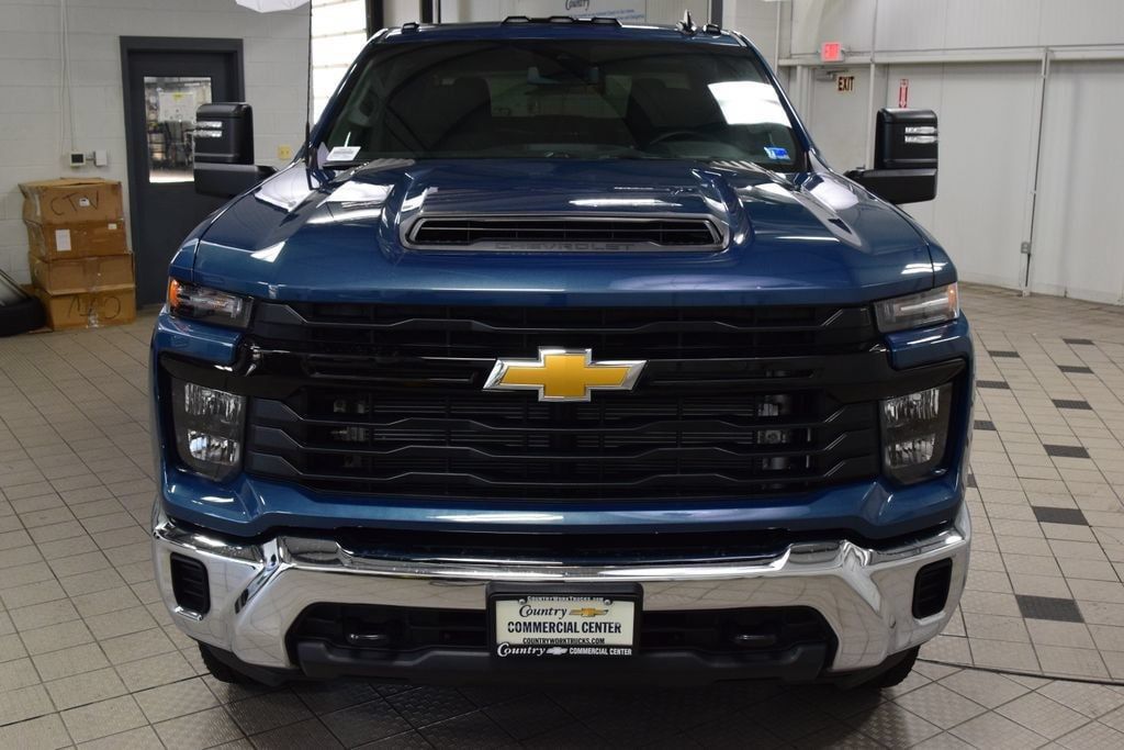 2026 Chevrolet Silverado 3500HD 4WD Crew Cab 172" Work Truck - 23055230 - 1