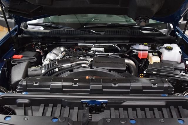 2026 Chevrolet Silverado 3500HD 4WD Crew Cab 172" Work Truck - 23055230 - 22