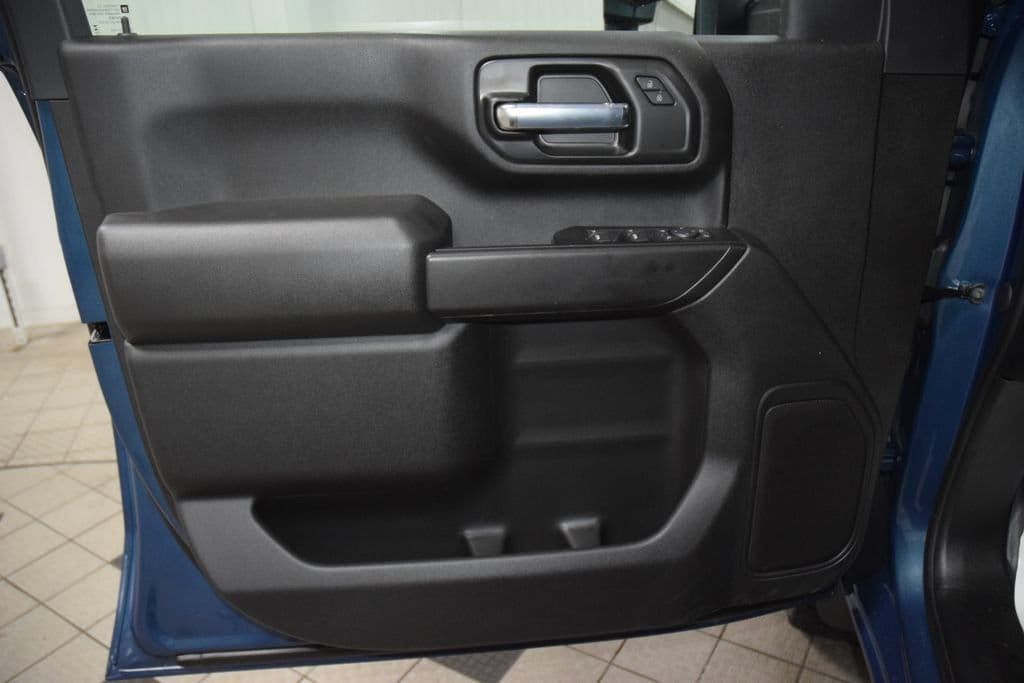 2026 Chevrolet Silverado 3500HD 4WD Crew Cab 172" Work Truck - 23055230 - 39