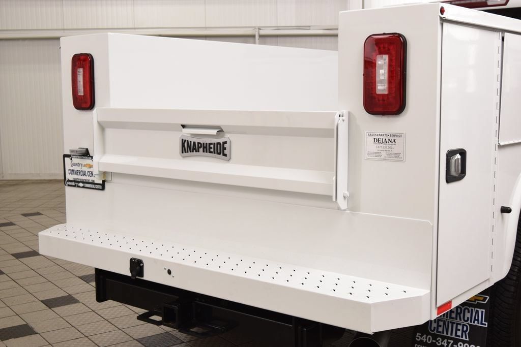 2026 Chevrolet Silverado 3500HD 4WD Crew Cab 172" Work Truck - 23055231 - 16