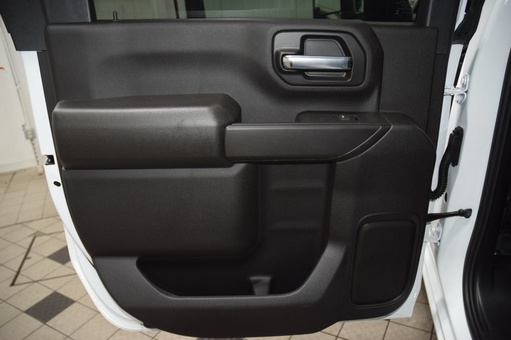 2026 Chevrolet Silverado 3500HD 4WD Crew Cab 172" Work Truck - 23055231 - 37