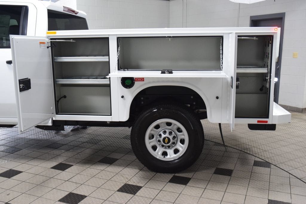 2026 Chevrolet Silverado 3500HD 4WD Crew Cab 172" Work Truck - 23055231 - 44