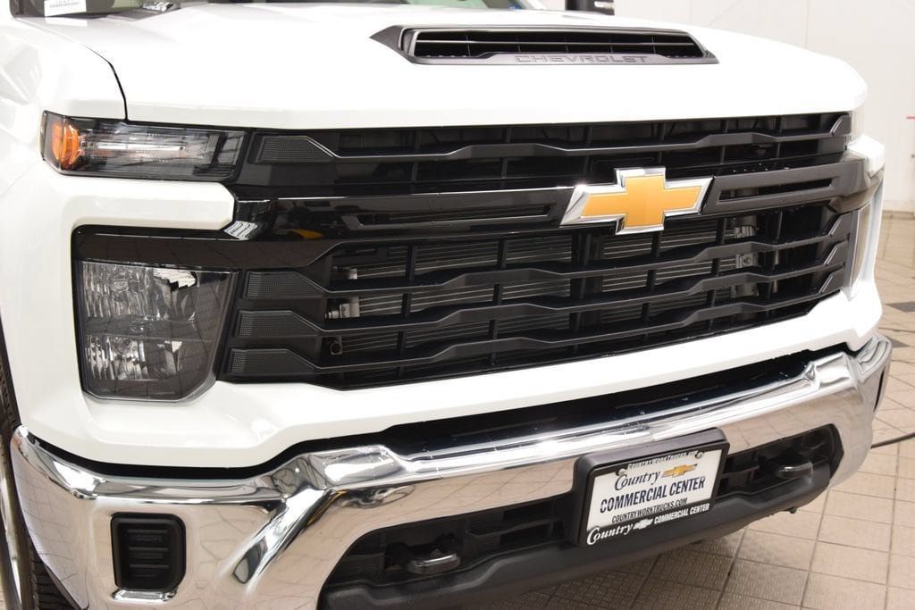 2026 Chevrolet Silverado 3500HD 4WD Crew Cab 172" Work Truck - 23055231 - 7