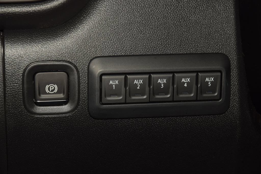 2026 Chevrolet Silverado 3500HD 4WD Crew Cab 172" Work Truck - 23055232 - 29