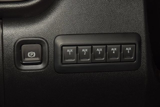 2026 Chevrolet Silverado 3500HD 4WD Crew Cab 172" Work Truck - 23055232 - 29
