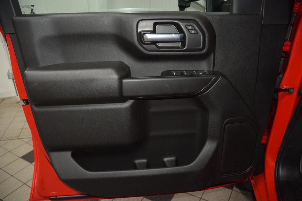2026 Chevrolet Silverado 3500HD 4WD Crew Cab 172" Work Truck - 23055232 - 39