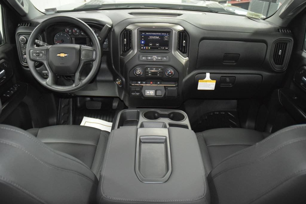 2026 Chevrolet Silverado 3500HD 4WD Crew Cab 172" Work Truck - 23055233 - 23