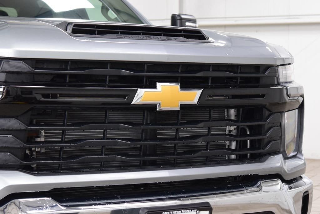 2026 Chevrolet Silverado 3500HD 4WD Crew Cab 172" Work Truck - 23055233 - 5