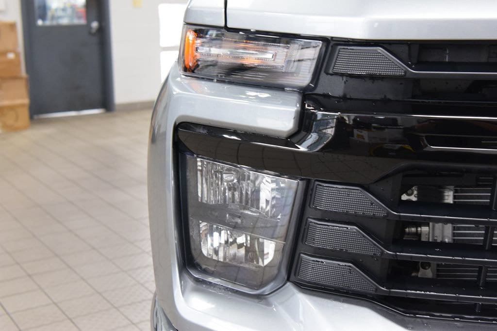 2026 Chevrolet Silverado 3500HD 4WD Crew Cab 172" Work Truck - 23055233 - 6