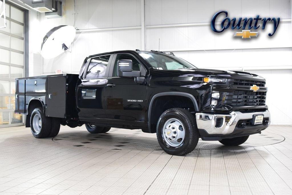 2026 Chevrolet Silverado 3500HD 4WD Crew Cab 172" Work Truck - 23055234 | Video 1