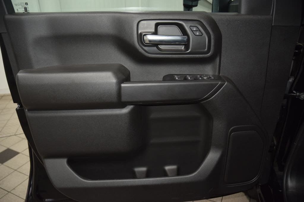 2026 Chevrolet Silverado 3500HD 4WD Crew Cab 172" Work Truck - 23055234 - 39
