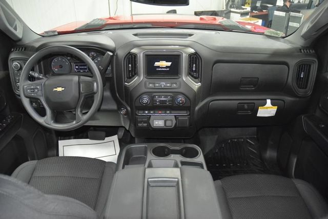 2026 Chevrolet Silverado 3500HD 4WD Crew Cab 172" Work Truck - 23055235 - 23