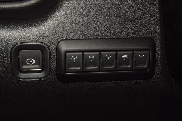 2026 Chevrolet Silverado 3500HD 4WD Crew Cab 172" Work Truck - 23055235 - 29
