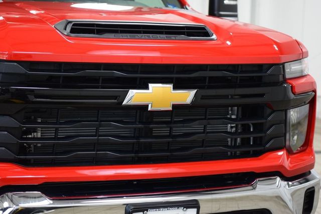 2026 Chevrolet Silverado 3500HD 4WD Crew Cab 172" Work Truck - 23055235 - 5