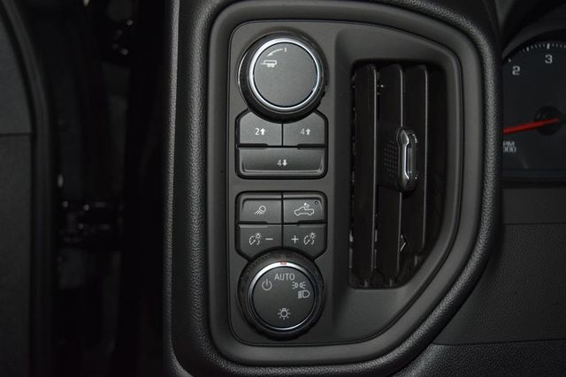 2026 Chevrolet Silverado 3500HD 4WD Crew Cab 172" Work Truck - 23060062 - 28