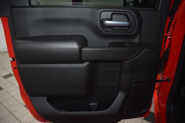 2026 Chevrolet Silverado 3500HD 4WD Crew Cab 172" Work Truck - 23060064 - 37