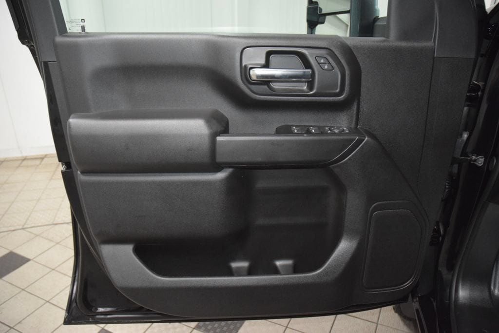 2026 Chevrolet Silverado 3500HD 4WD Crew Cab 172" Work Truck - 23066356 - 40