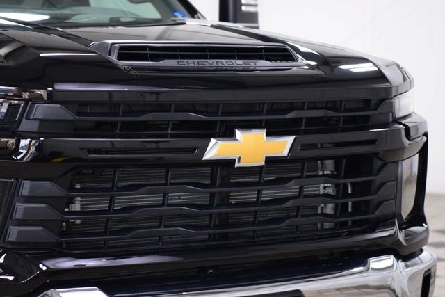 2026 Chevrolet Silverado 3500HD 4WD Crew Cab 172" Work Truck - 23066356 - 5