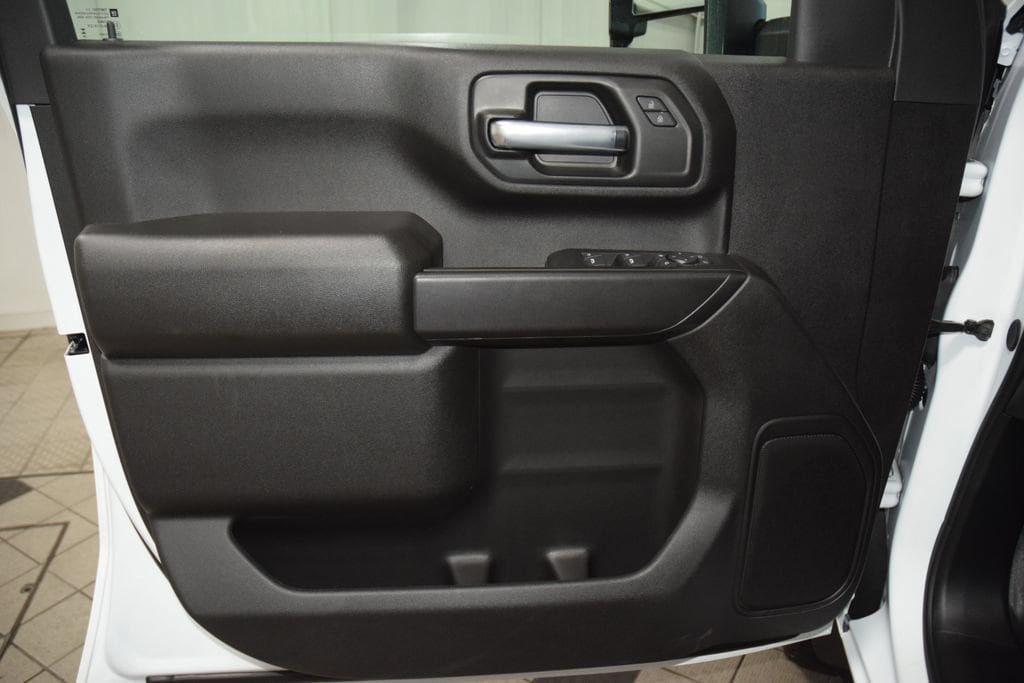2026 Chevrolet Silverado 3500HD 4WD Crew Cab 172" Work Truck - 23067455 - 40