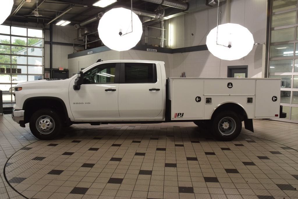 2026 Chevrolet Silverado 3500HD 4WD Crew Cab 172" Work Truck - 23071779 - 2