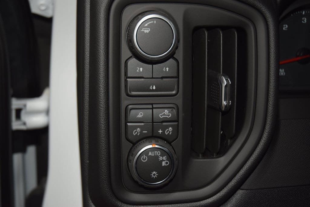 2026 Chevrolet Silverado 3500HD 4WD Crew Cab 172" Work Truck - 23074893 - 29