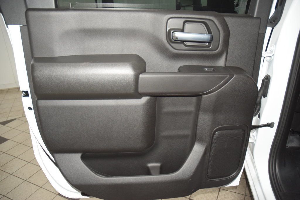 2026 Chevrolet Silverado 3500HD 4WD Crew Cab 172" Work Truck - 23074893 - 38