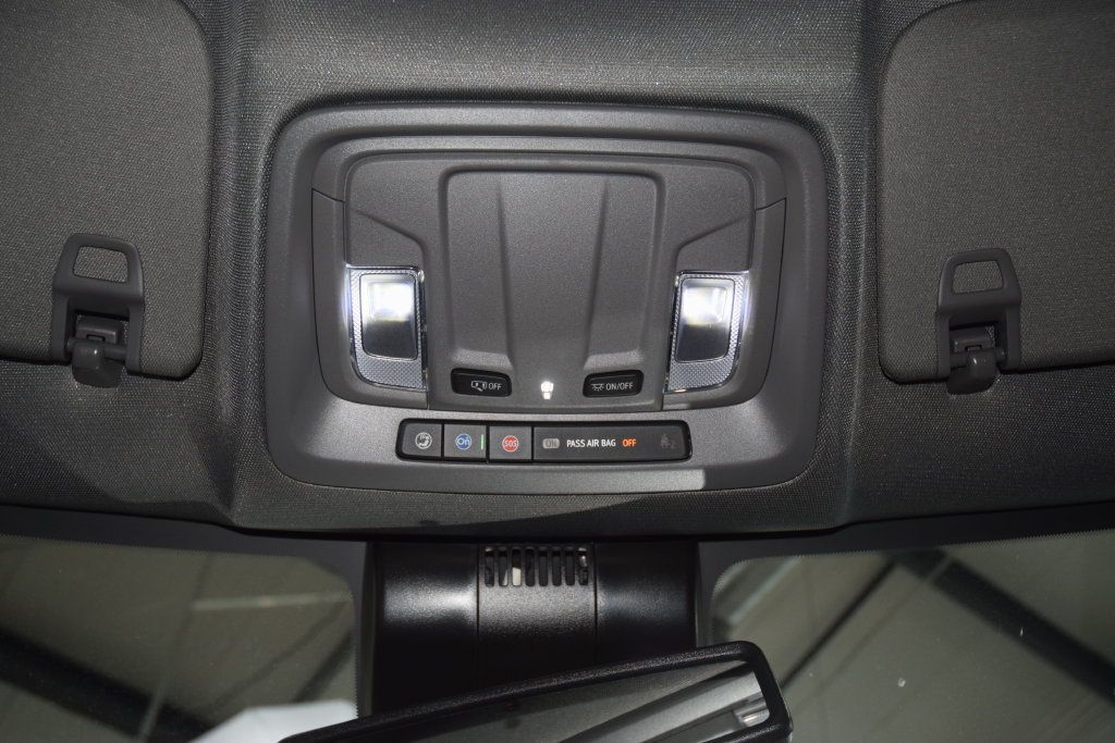 2026 Chevrolet Silverado 3500HD 4WD Crew Cab 172" Work Truck - 23081643 - 42