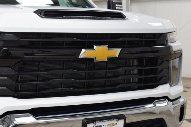 2026 Chevrolet Silverado 3500HD 4WD Reg Cab 142" Work Truck - 23012370 - 4