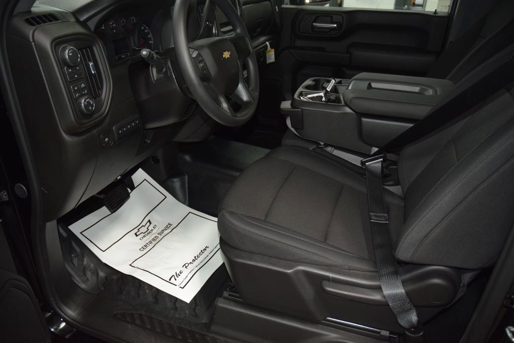 2026 Chevrolet Silverado 3500HD 4WD Reg Cab 142" Work Truck - 23012375 - 23