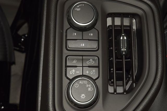 2026 Chevrolet Silverado 3500HD 4WD Reg Cab 142" Work Truck - 23012375 - 30