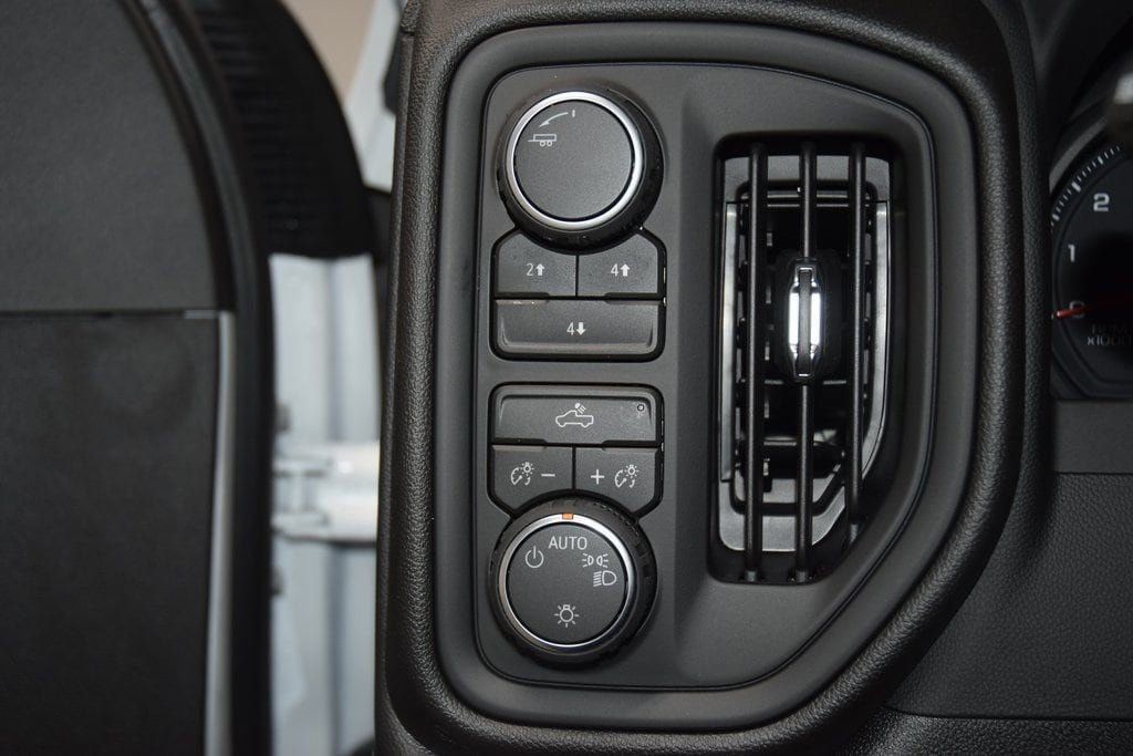 2026 Chevrolet Silverado 3500HD 4WD Reg Cab 142" Work Truck - 23012387 - 26