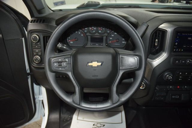 2026 Chevrolet Silverado 3500HD 4WD Reg Cab 142" Work Truck - 23012387 - 28