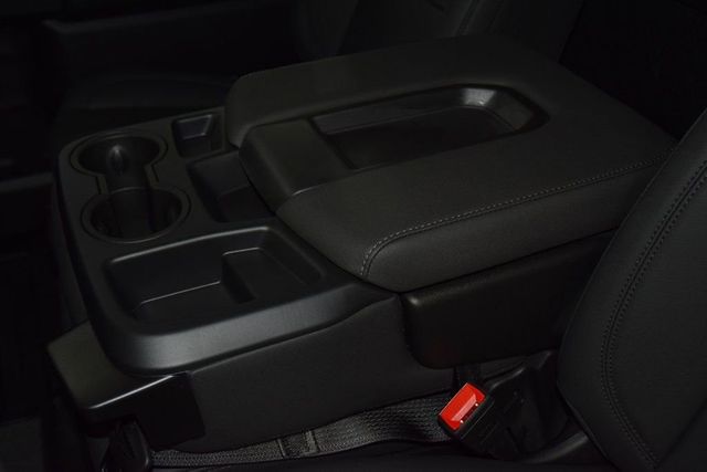 2026 Chevrolet Silverado 3500HD 4WD Reg Cab 142" Work Truck - 23012387 - 32